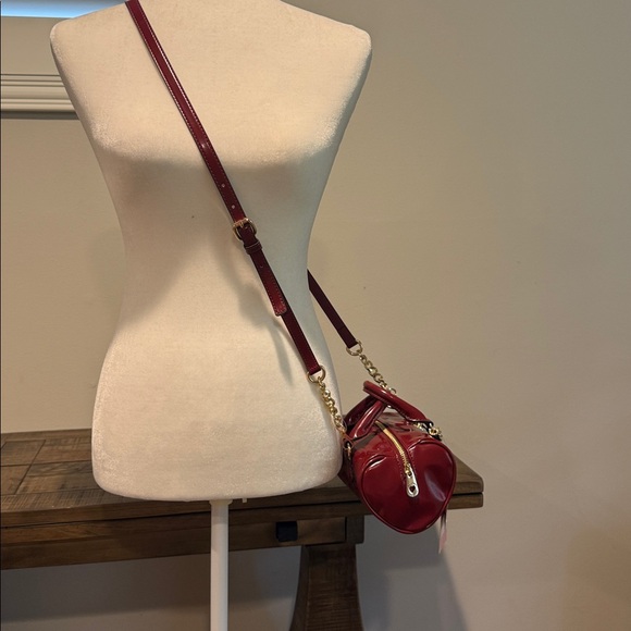 Juicy Couture Glossy Red Mini Bag with Gold Chain - Picture 6 of 7